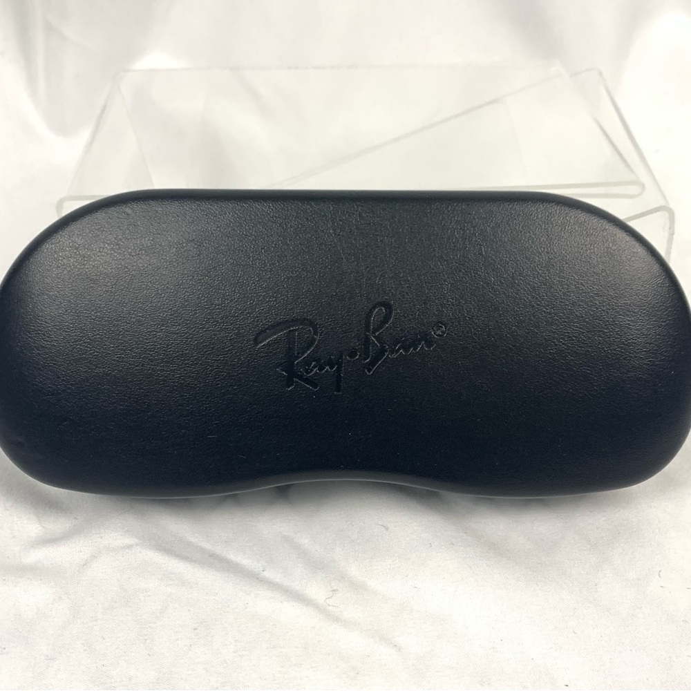 Ray-Ban Black Eyewear Case/Case Only, no glasses Minimalist Preppy